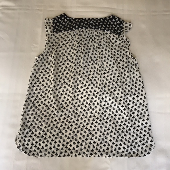 LOFT Black White Geo Print Henley Blouse Cap Sleeve Lightweight Top SP - Picture 13 of 13